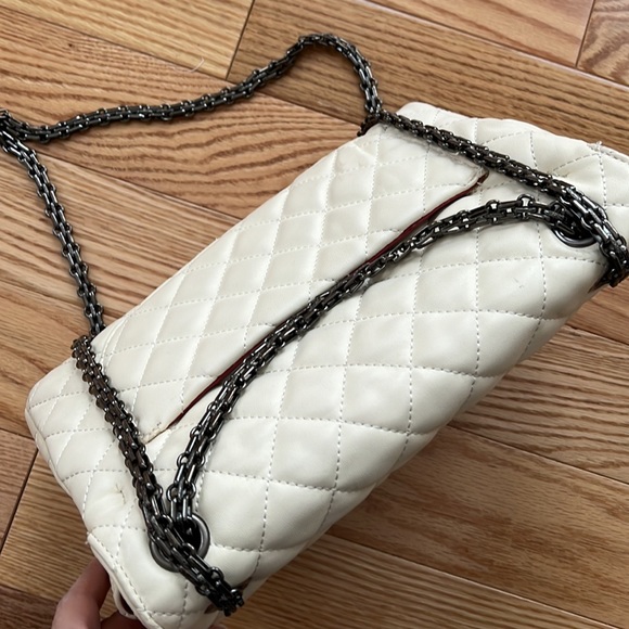 Hand bag - Picture 3 of 3